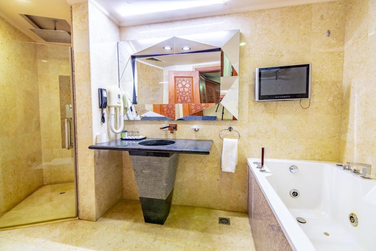 The Platinum Hotel Маскат Экстерьер фото