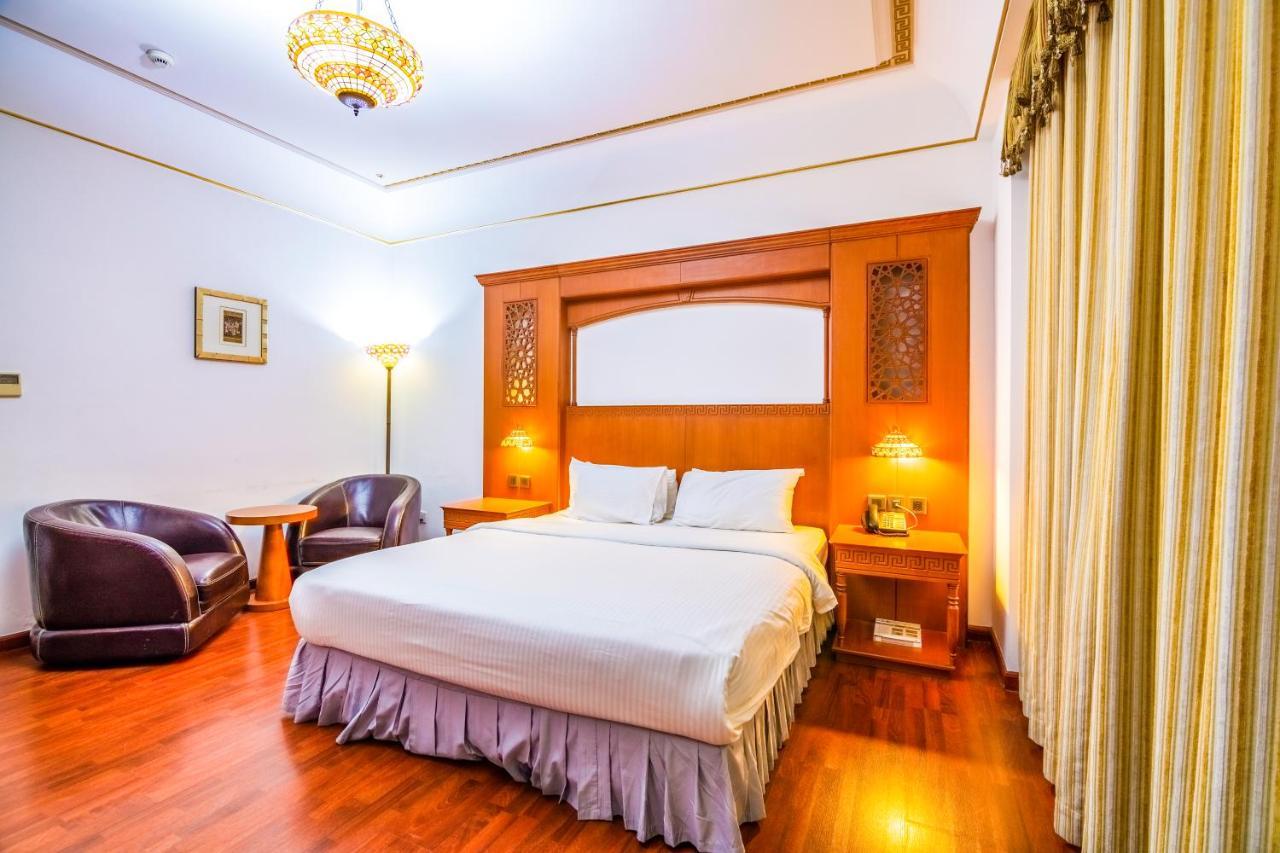 The Platinum Hotel Маскат Экстерьер фото