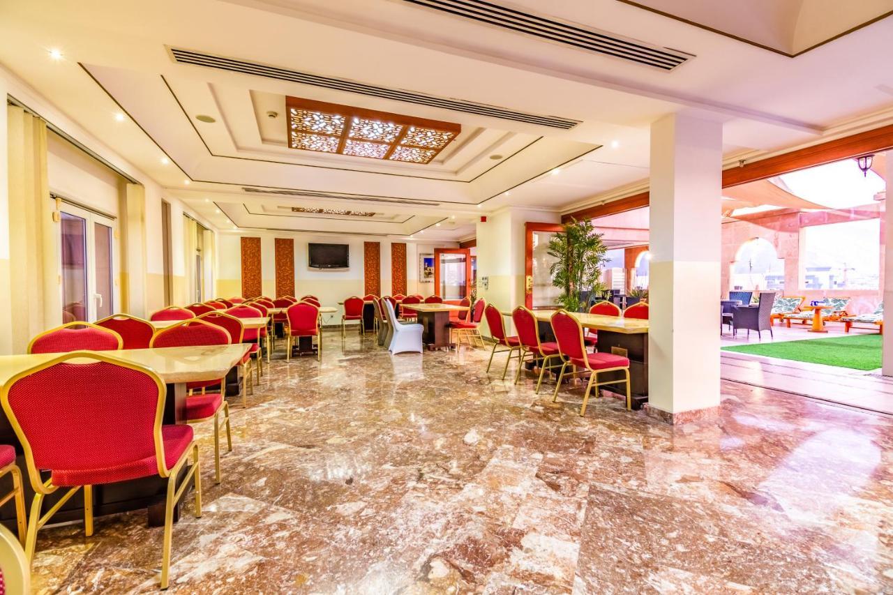 The Platinum Hotel Маскат Экстерьер фото
