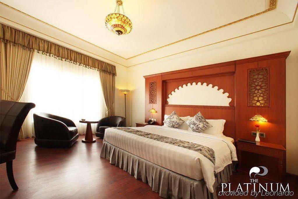 The Platinum Hotel Маскат Экстерьер фото