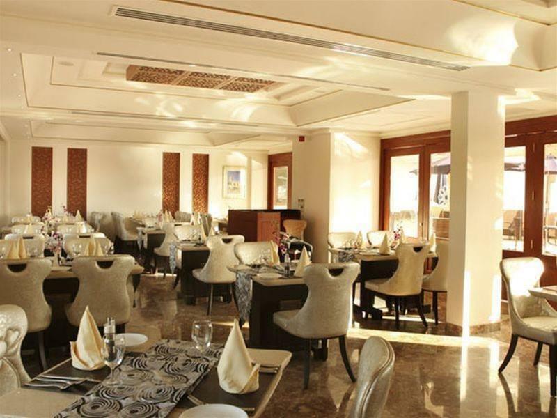 The Platinum Hotel Маскат Экстерьер фото